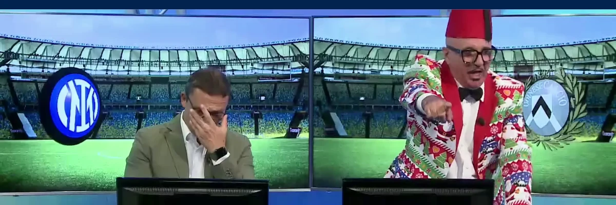 QSVS è una trasmissione che parla di calcio senza farlo vedere. Parla di niente, perciò è preziosa Un fotogramma, rielaborato e rimontato, tratto dalla trasmissione QSVS su Telelombardia. QSVS è una trasmissione che parla di calcio senza farlo vedere. Parla di niente, perciò è preziosa